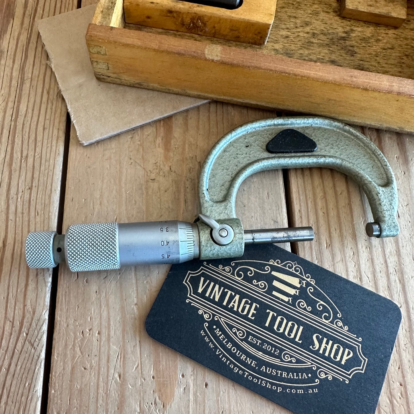 H1622 Vintage MICROMETER