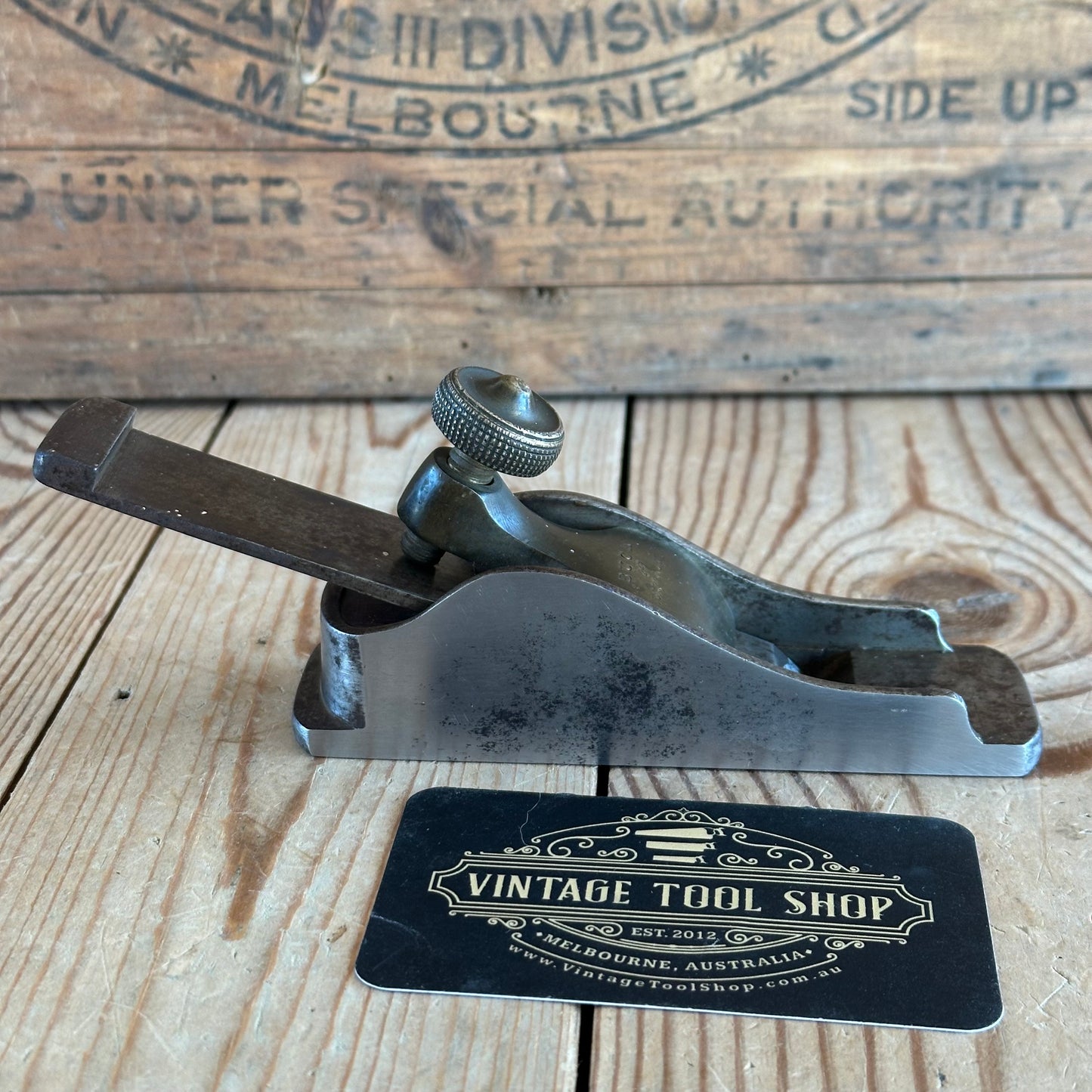 SOLD. H2069 RARE Antique BUCK THUMB PLANE