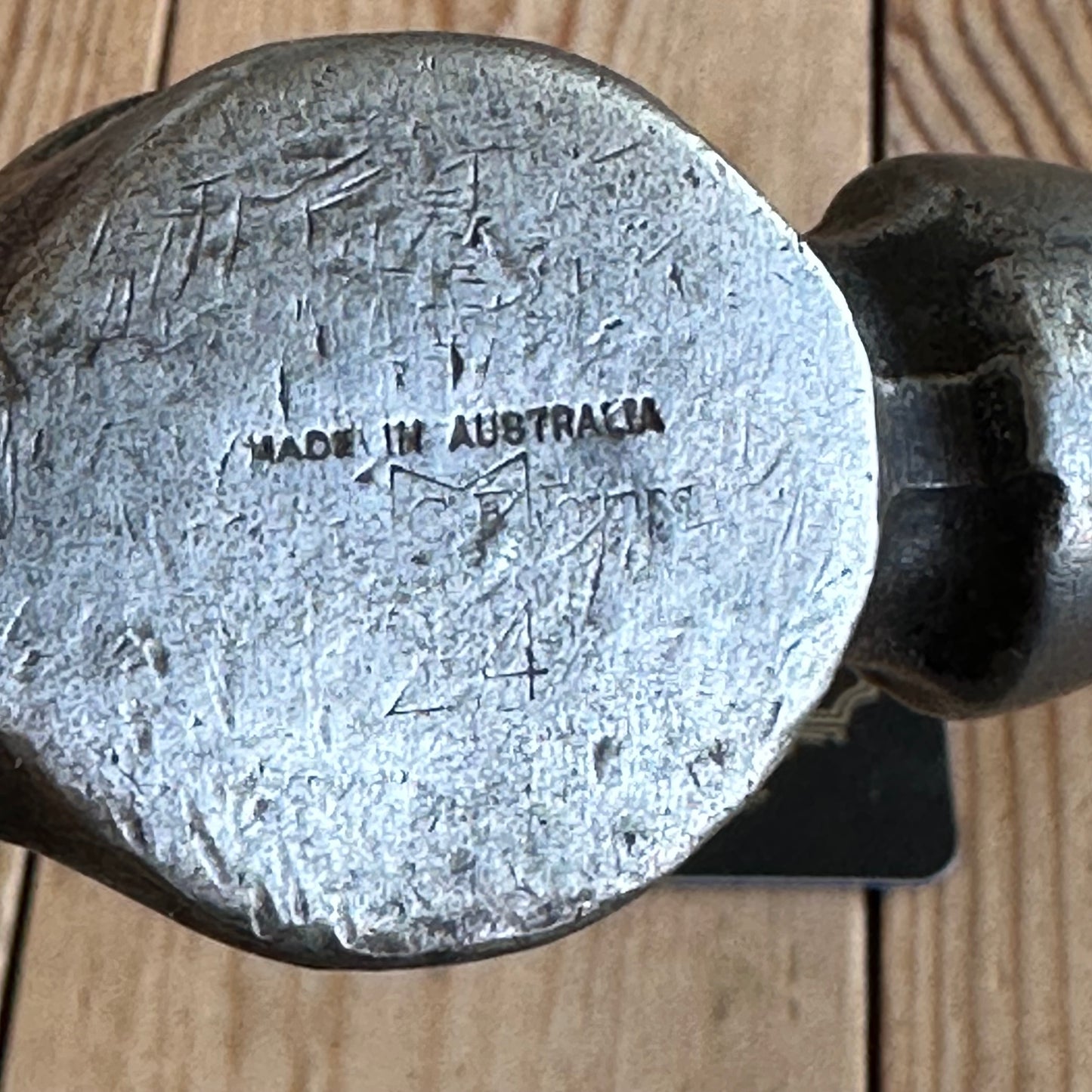 H1411 Vintage CYCLONE Australia BALL PEEN 24oz Hammer head