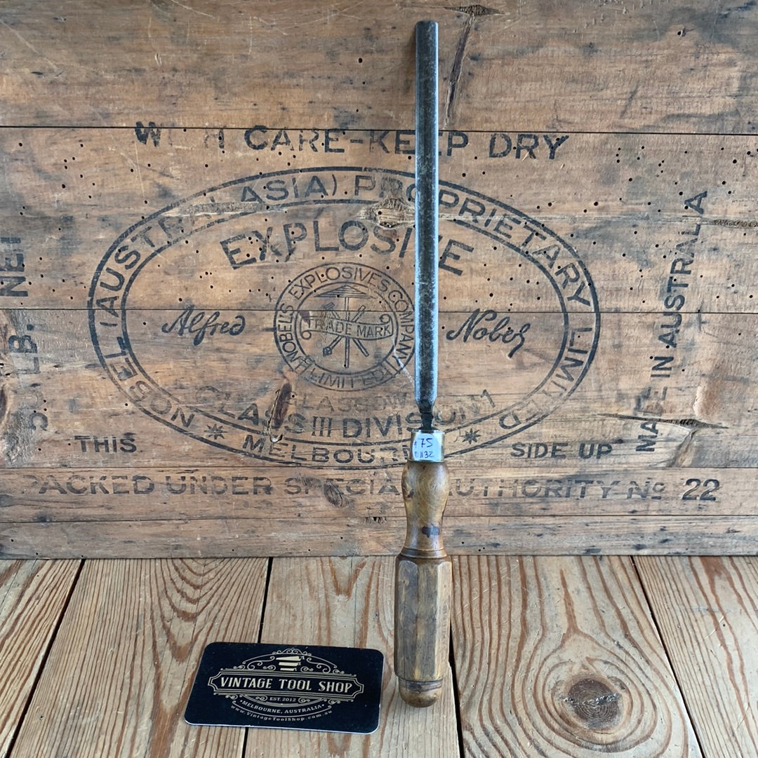 D1132 Vintage MATHIESON Scotland 3/8” 9mm cranked Paring GOUGE CHISEL