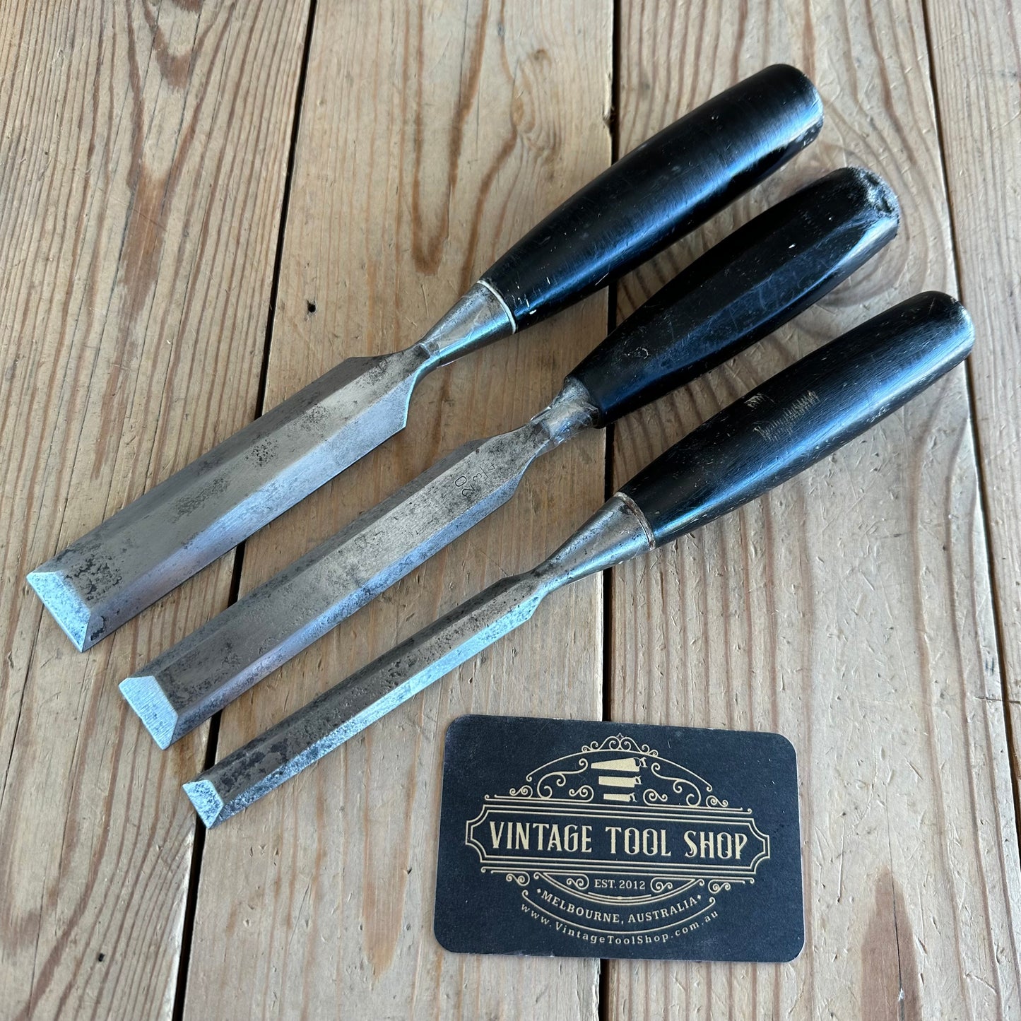 D762 Vintage set of 3 black resin handle BEVEL CHISELS