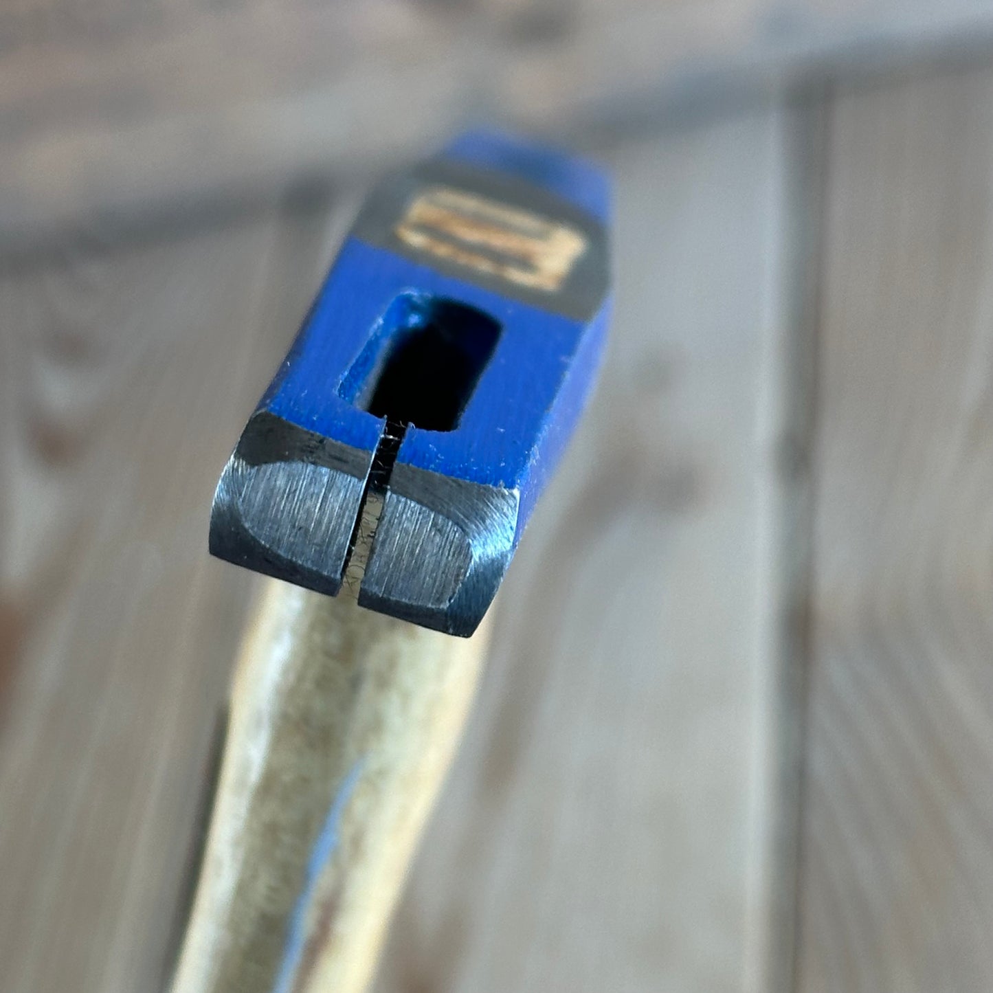 H2138 Vintage magnetic UPHOLSTERY HAMMER