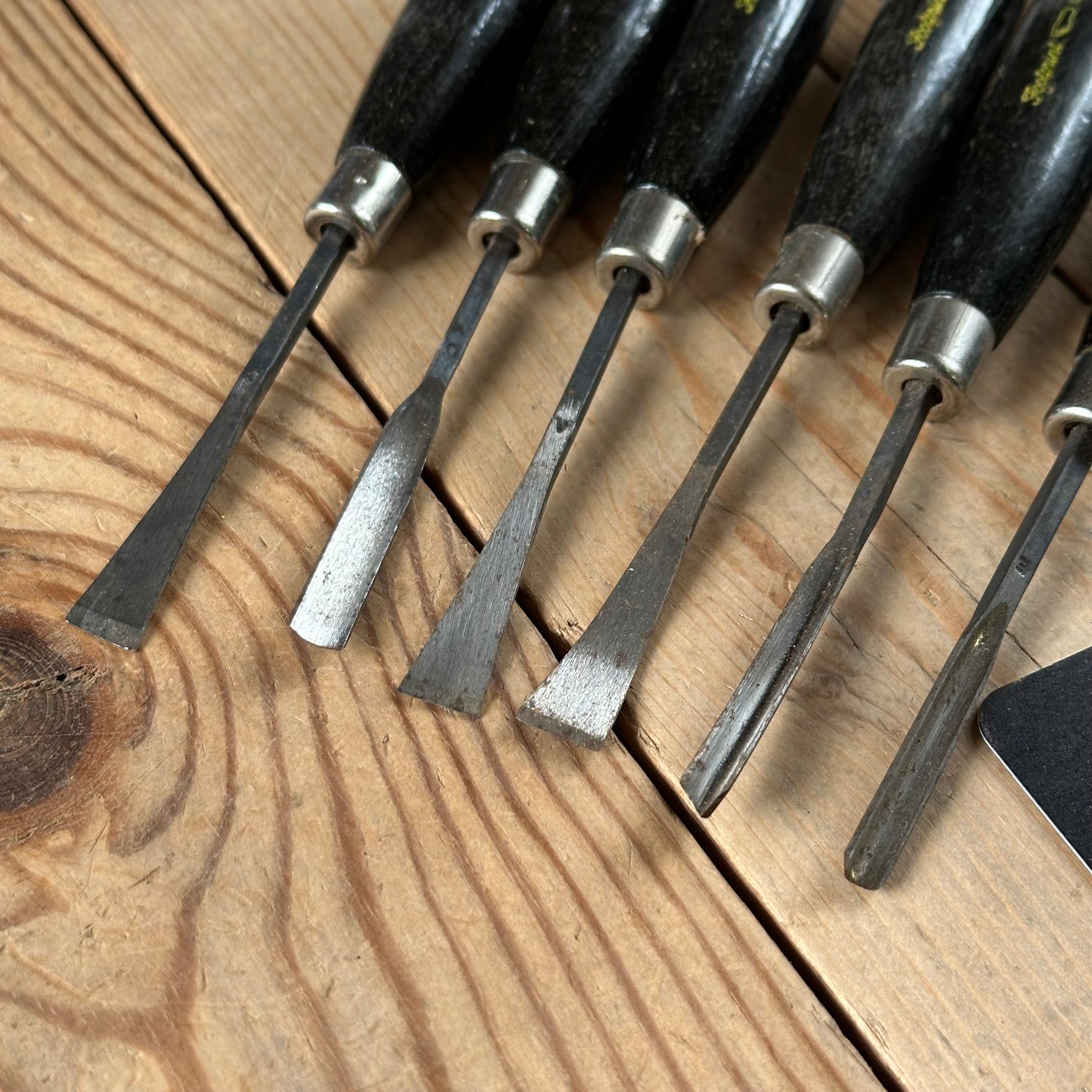 N1831 Vintage 6 x FOOTPRINT England Carving CHISEL Set Gouges