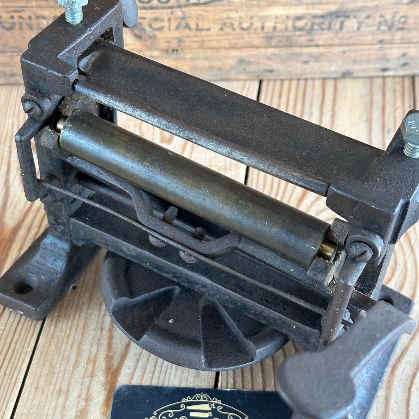 SOLD. H2153 Vintage DIXON England LEATHER SKIVER machine