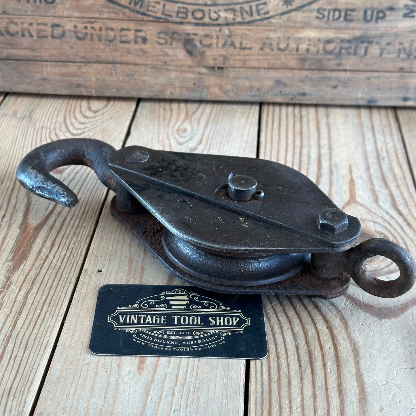 H1491 Vintage HOOK & PULLEY rated to 175kg