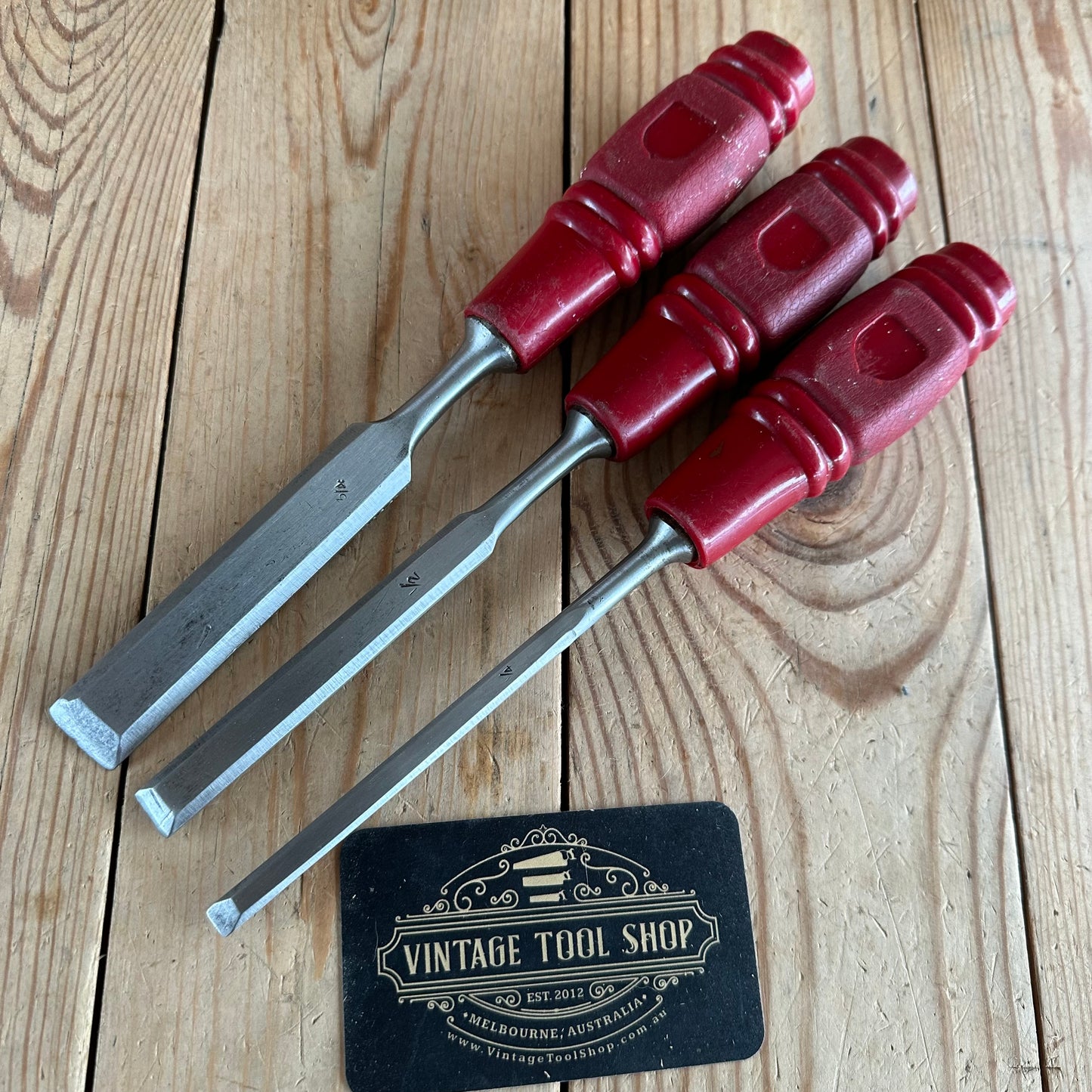 H1314 Vintage set of 3 red resin handle BEVEL CHISELS