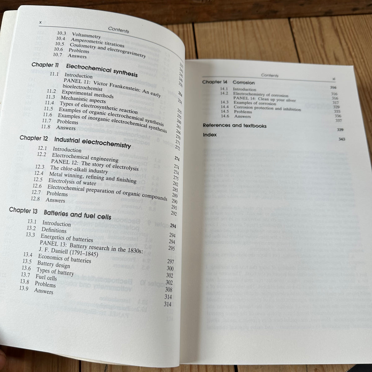N2029 Vintage 1993 BOOK INTRODUCTION TO ELECTROCHEMISTRY by D.Brynn Hibbert