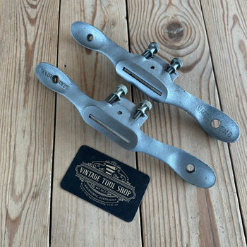 D1814 Vintage pair of STANLEY England No.151 flat & No.151R CONVEX curved base MALLEABLE IRON adjustable SPOKESHAVES