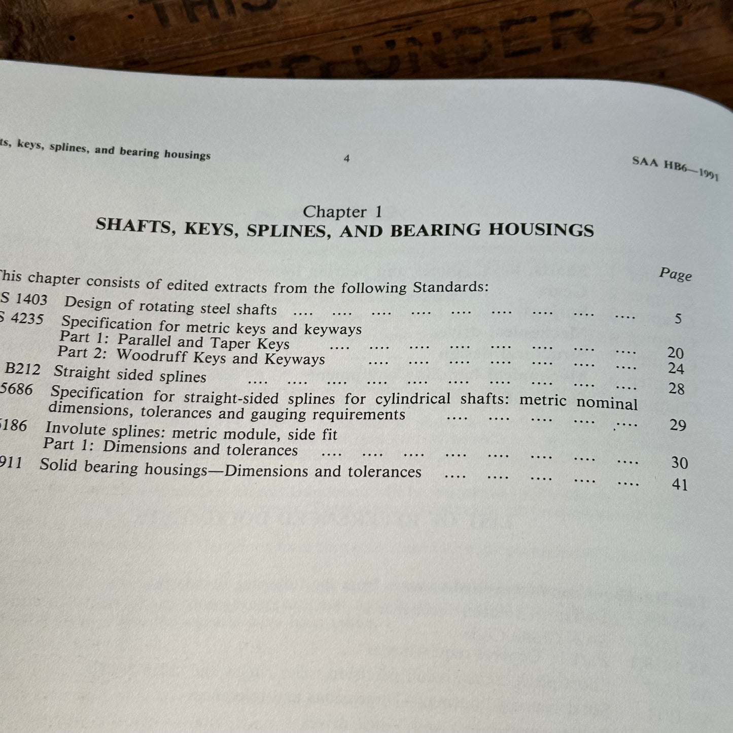 XBN140 Vintage 1991 BOOK Design Standards for MECHANICAL ENGINEERING STUDENTS by STANDARDS AUSTRALIA 3rd editiom