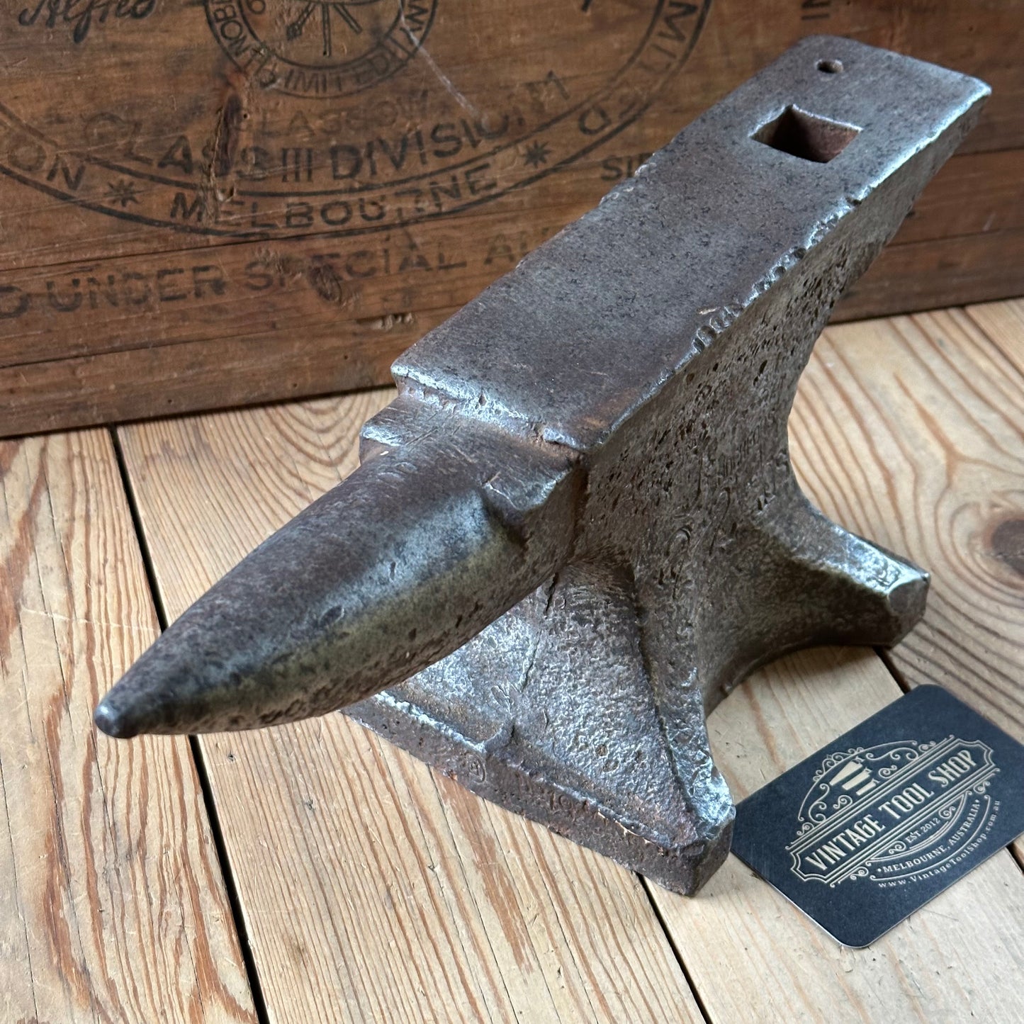 SOLD. H2386 INCREDIBLE! Vintage Sodefors Sweden 22lbs 1920s ANVIL