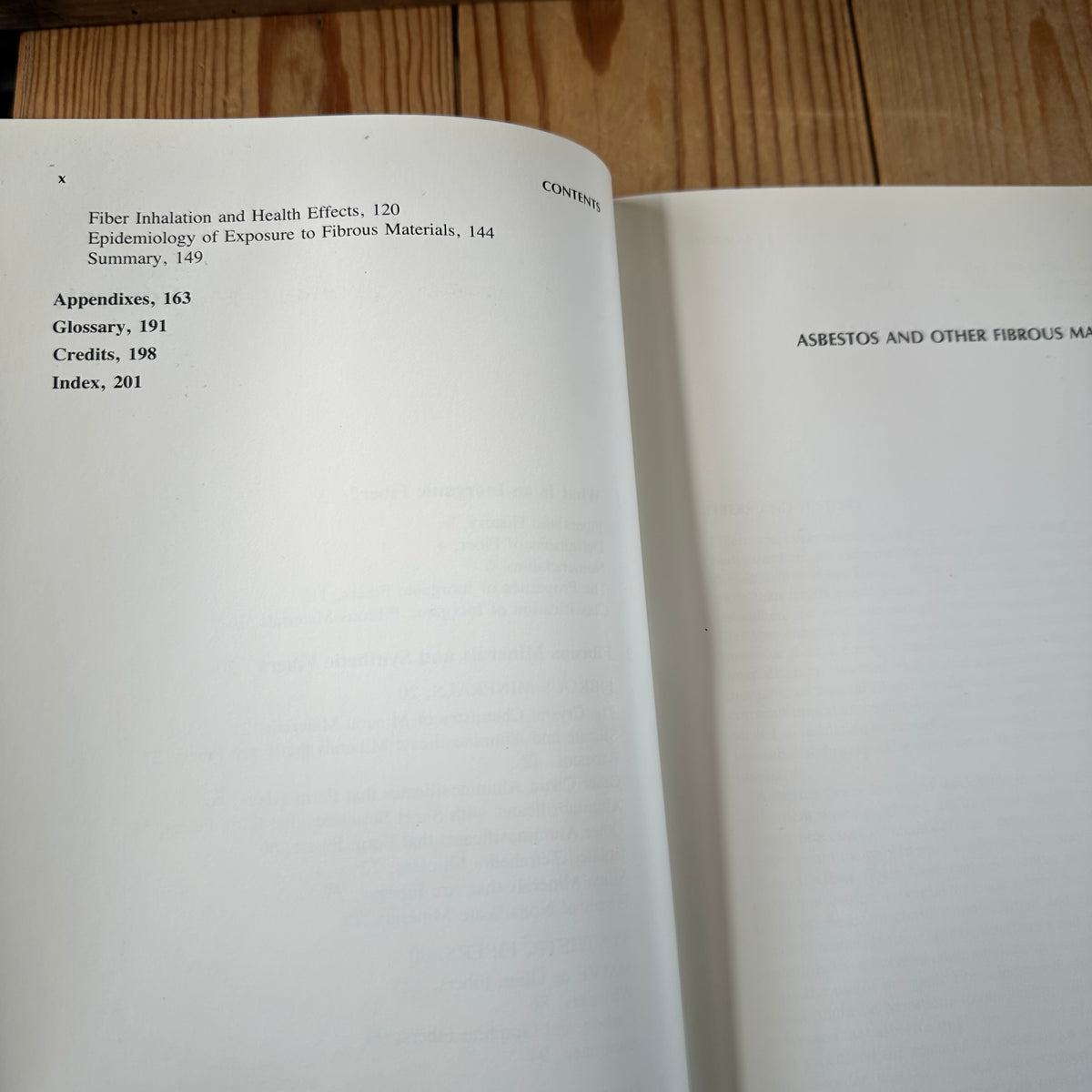 N2007 Vintage 1988 BOOK ASBESTOS and OTHER FIBROUS MATERIALS, Mineralogy, Crystal Chemistry and HEALTH EFFECTS by H.C.W.Skinner, M.Ross, C.Frondel