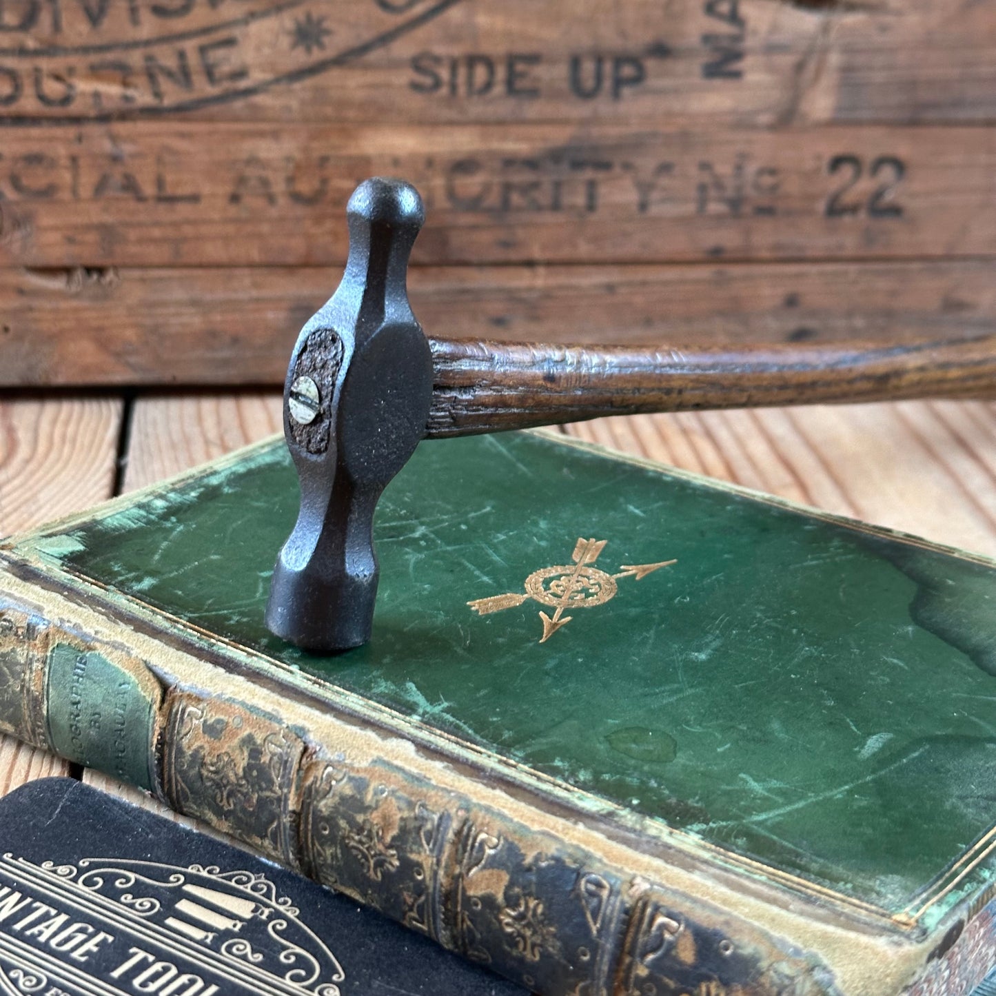 D1767 OLD! Vintage small jewellers metalworking BALL PEEN Hammer