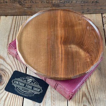 VD2313 Vintage small Tasmanian MYRTLE wooden PLATE Home DECOR