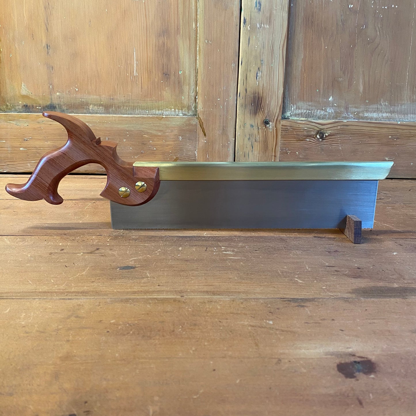 VHS197 HERITAGE SAWS Custom 12” BRUNSWICK model 13ppi CARCASS SAW with TASMANIAN MYRTLE Handle