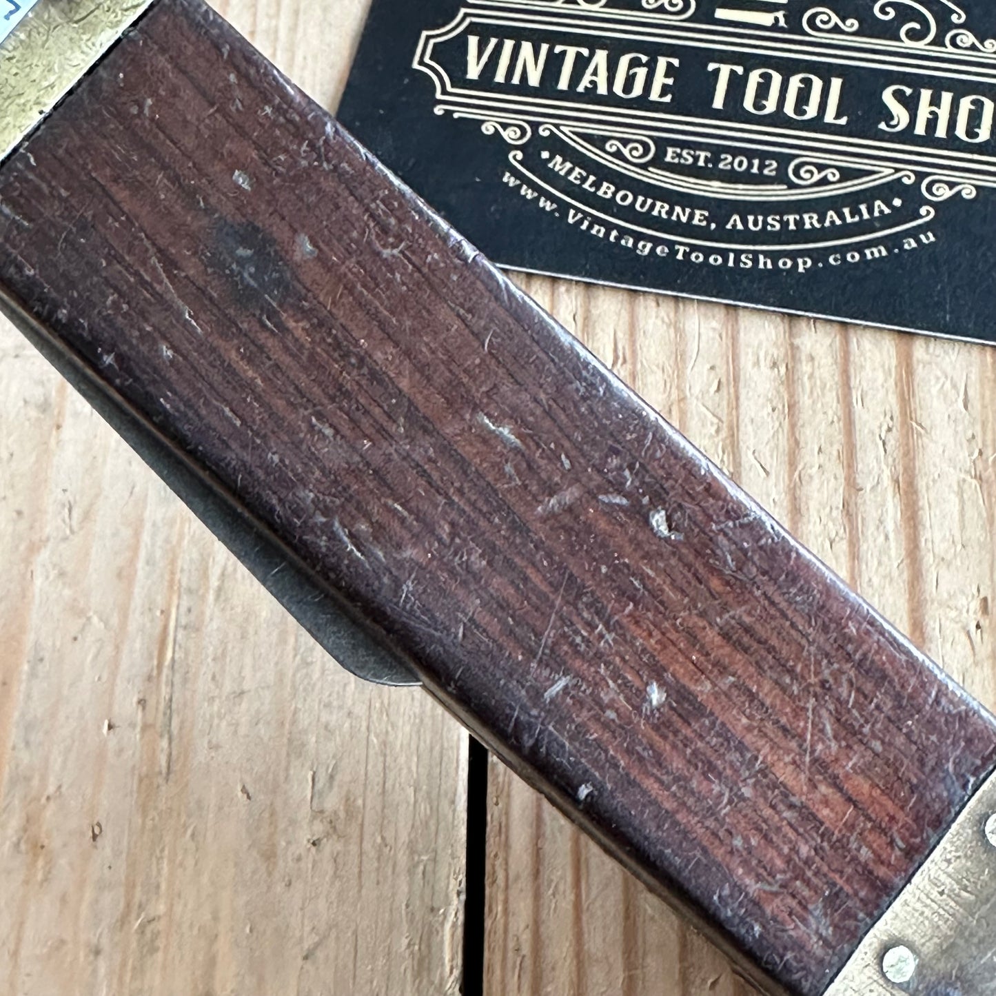 H1439 Vintage 9” Rosewood & brass BEVEL