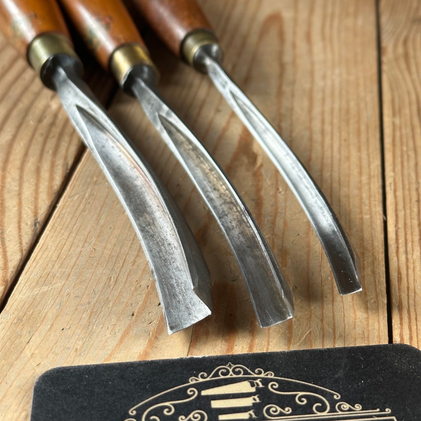 N1763 COOL! Vintage WILLIAM MARPLES & ASHLEY ILLES 3 x Carving SWEPT BENT V-GOUGE CHISEL Set