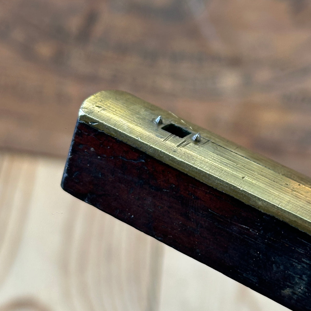 H2568 GORGEOUS! Vintage DISSTON USA No:95 BRASS & Rosewood Mortise GAUGE