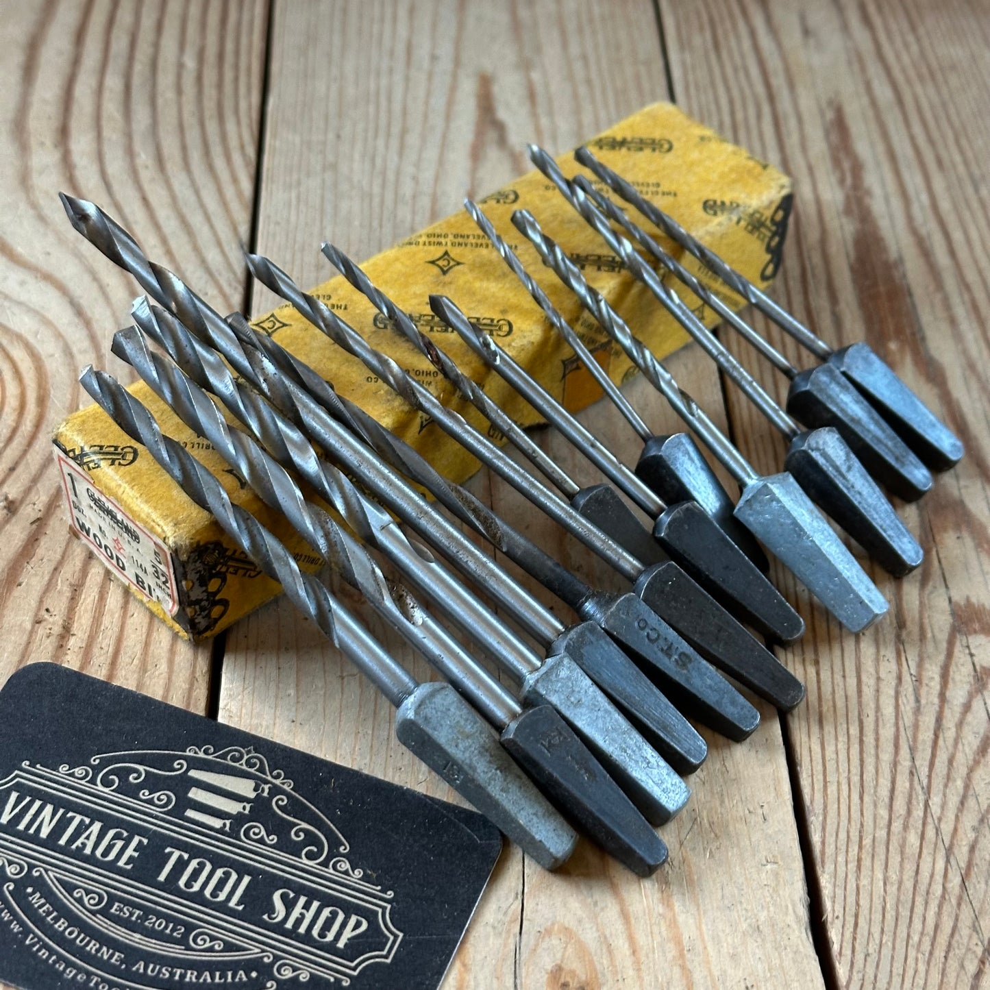 H2515 Vintage BOXED mixed set of 13 x CLEVELAND style wood drill BITS brace BIT set