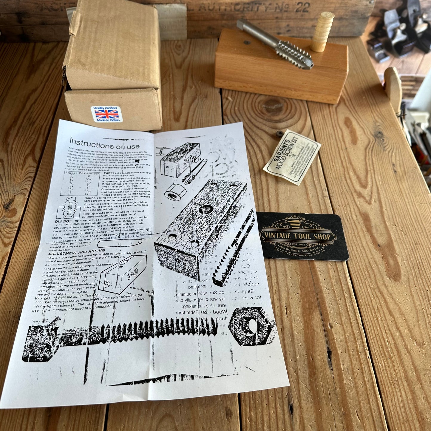 SOLD. H2145 Vintage SARJENT’S England 3/4” 19mm WOODEN SCREW Thread Box CUTTER