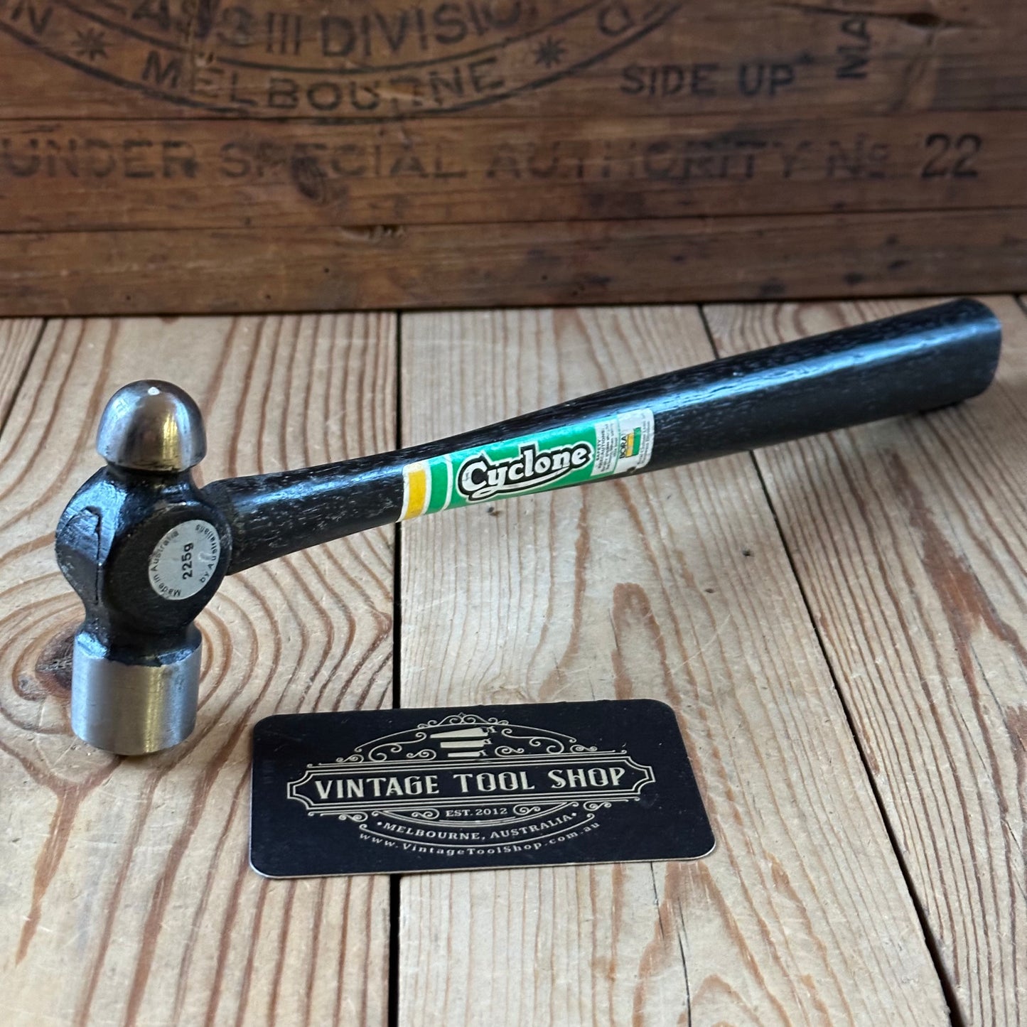 H2442 Vintage CYCLONE Australia small 8oz Ball PEEN Hammer “Made in Australia by Australians” sticker