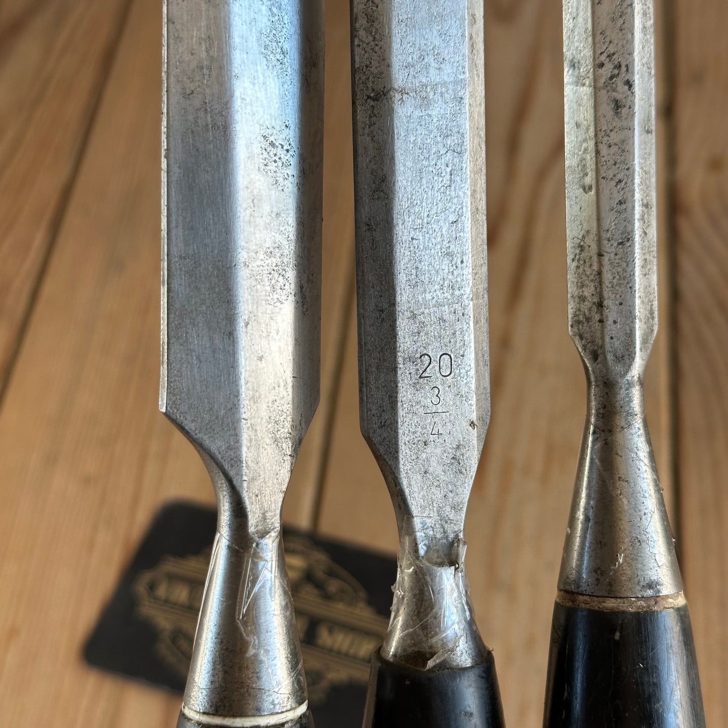 D762 Vintage set of 3 black resin handle BEVEL CHISELS