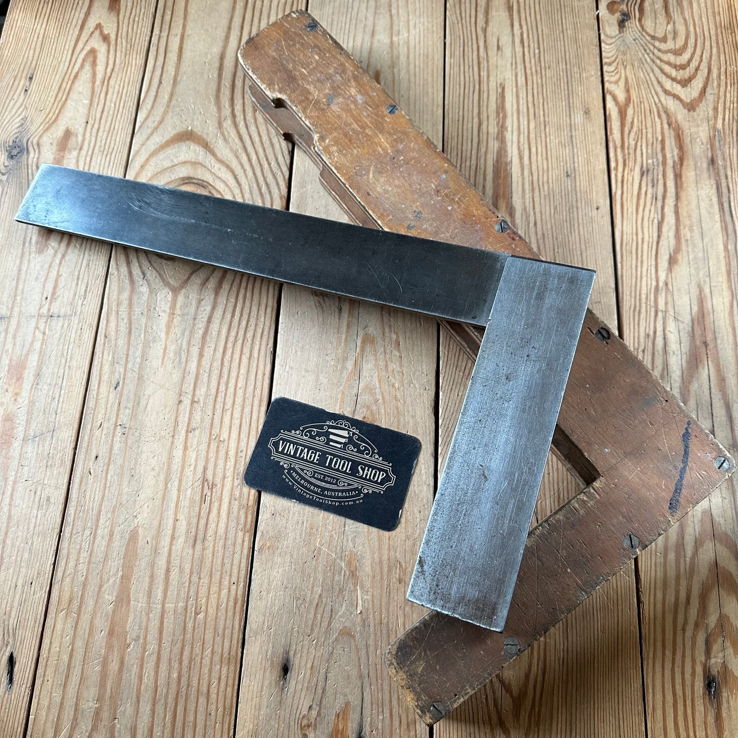 H2429 NICE! Vintage MOORE & WRIGHT 14” England Engineers METAL SQUARE