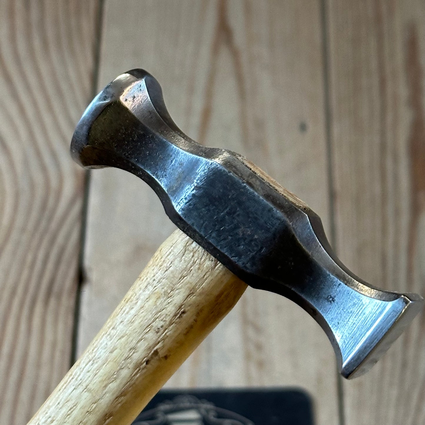 D1850 COOL! Vintage small jewellers Metalwork HAMMER