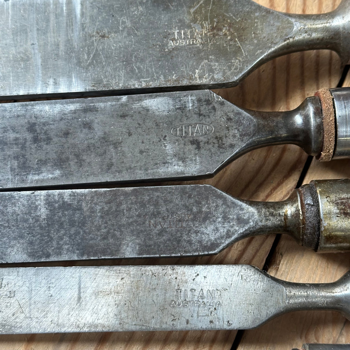 N1818 Vintage set of 8 x TITAN AUSTRALIA No:101 Registered Firmer CHISELS