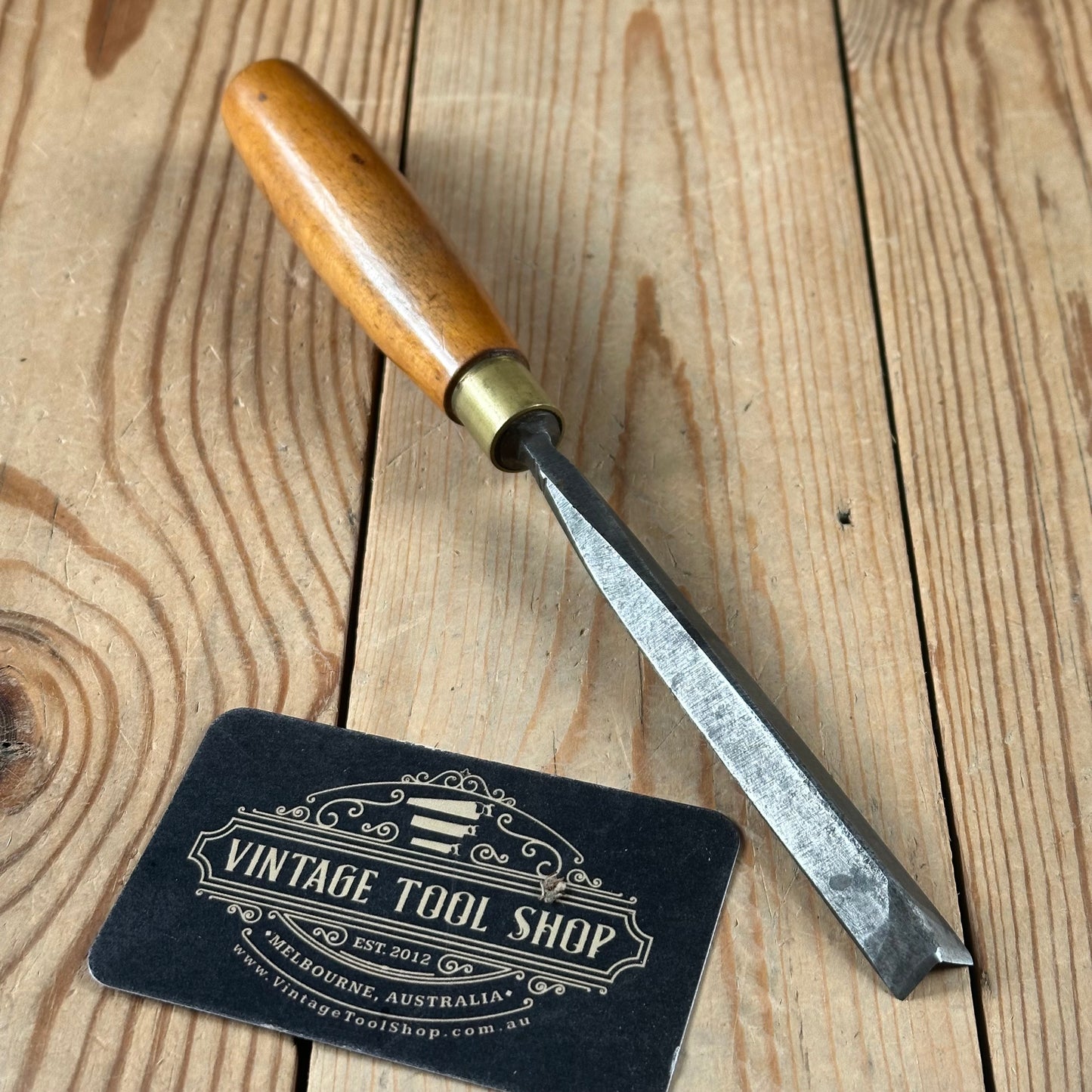 N1765 Vintage WILLIAM MARPLES 90° V-gouge GOUGE Carving CHISEL