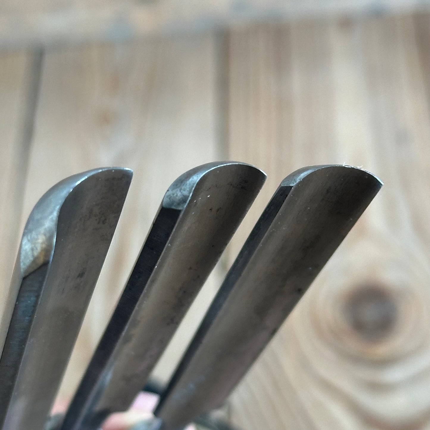 N341 Vintage set of 3 x TITAN AUSTRALIA Gouge CHISELS