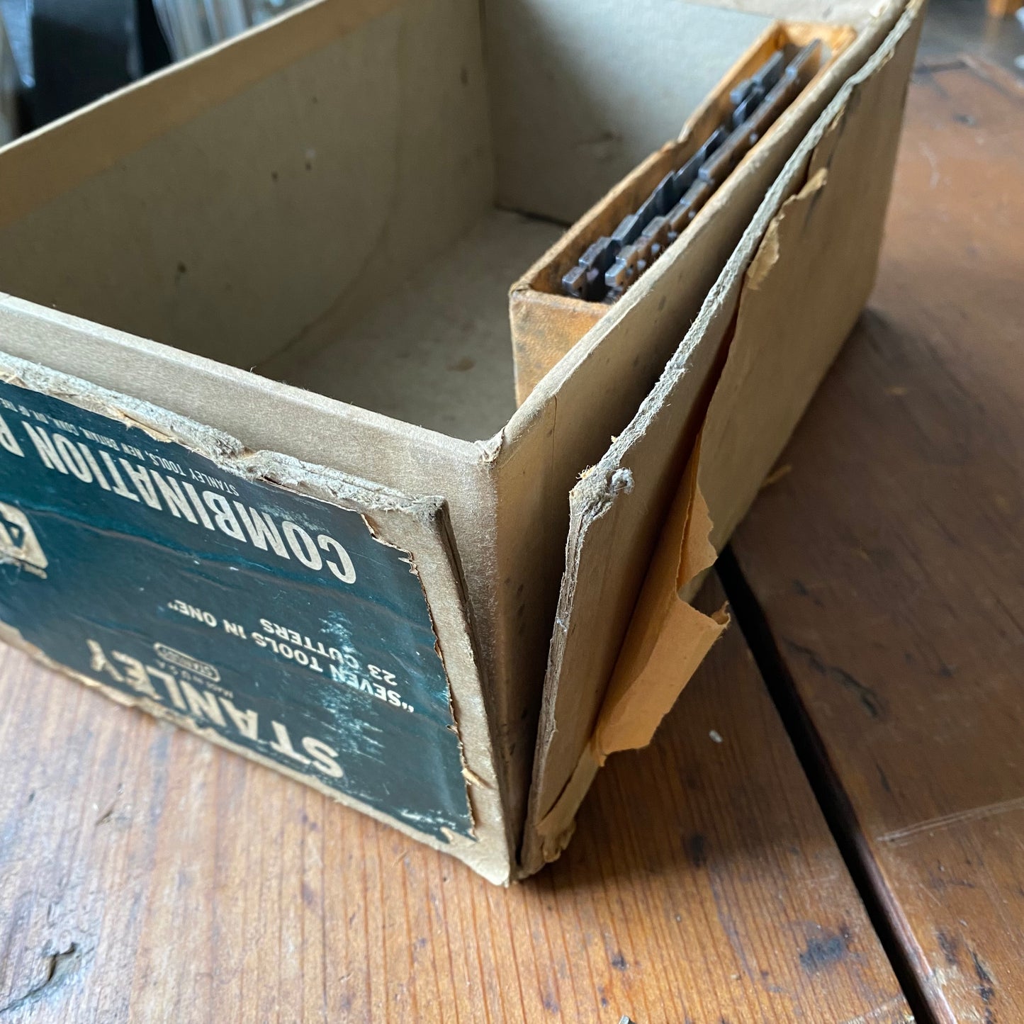 H2385 Vintage STANLEY USA No.45 Combination PLANE with cutters