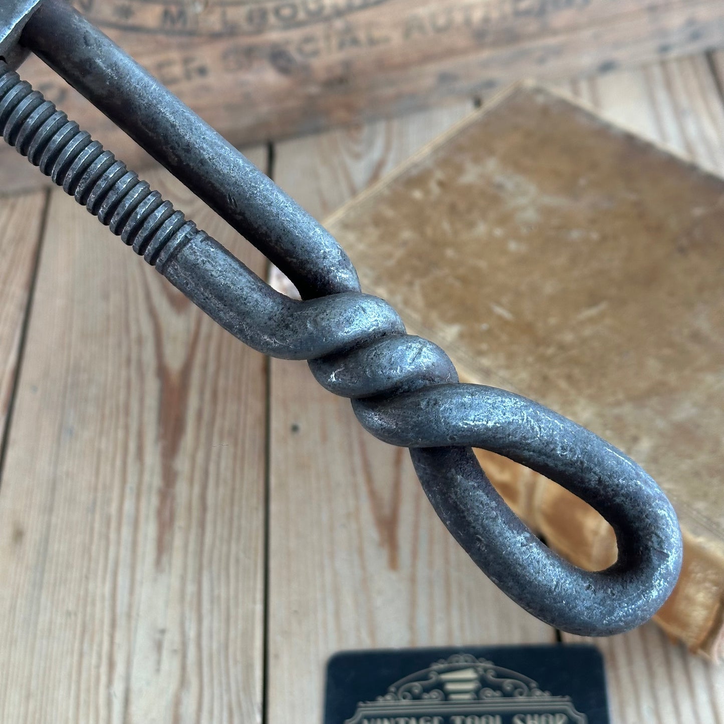 N1581 Vintage 10” adjustable BUGGY WRENCH Twist handle