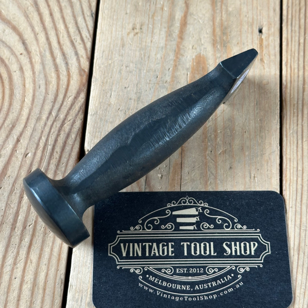 H2540 Vintage GEORGE BARNSLEY No:2 cobblers closing hammer