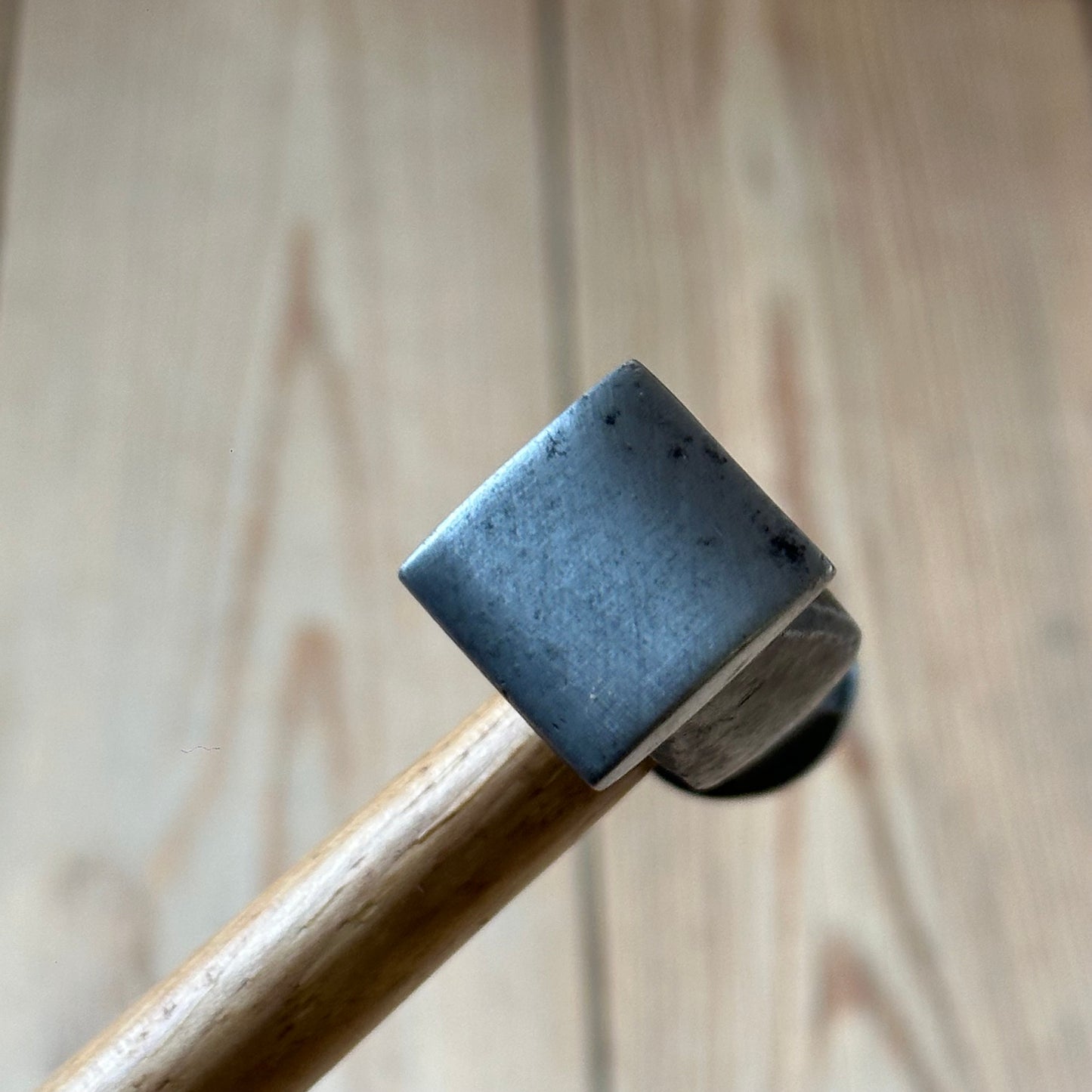 D1834 COOL! Vintage small jewellers Metalwork HAMMER