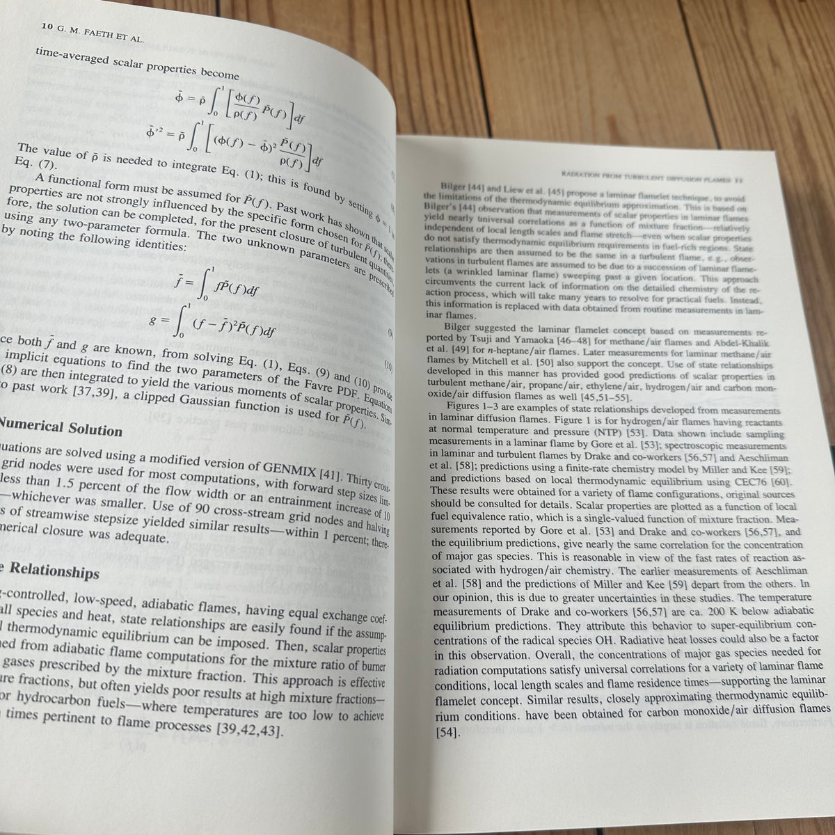 XBN158 Vintage BOOK Annual Review of NUMERICAL FLUID MECHANICS and HEAT TRANSFER Vol 2 by C.L.Tien & T.C.Chawla