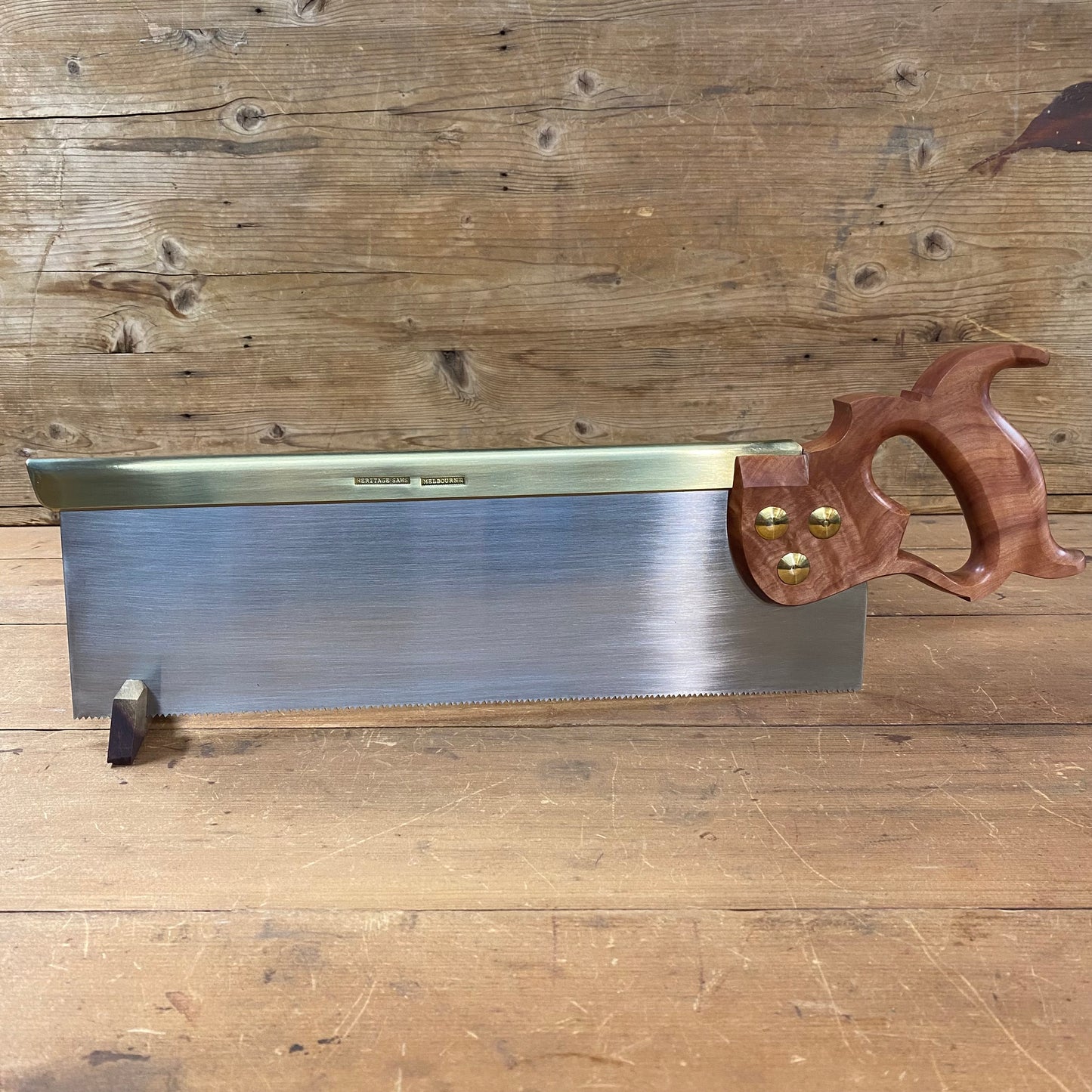 VHS191 HERITAGE SAWS Melbourne 14” KINGSTON 11ppi XCUT Carcass SAW with a Quilted TASMANIAN MYRTLE handle