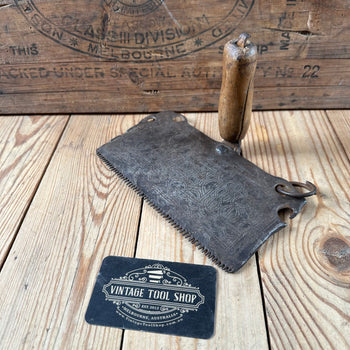 SOLD. H2404 ORNATE! Antique traditional MOROCCAN Berber CARPET COMB