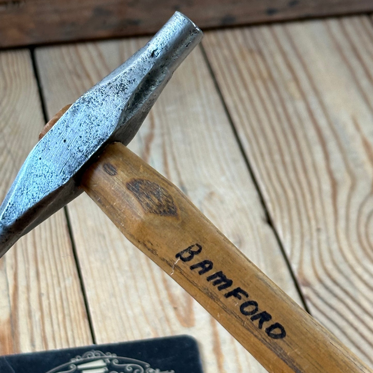 D2125 Vintage small jewellers metalworking MAGNETIC TACK Hammer