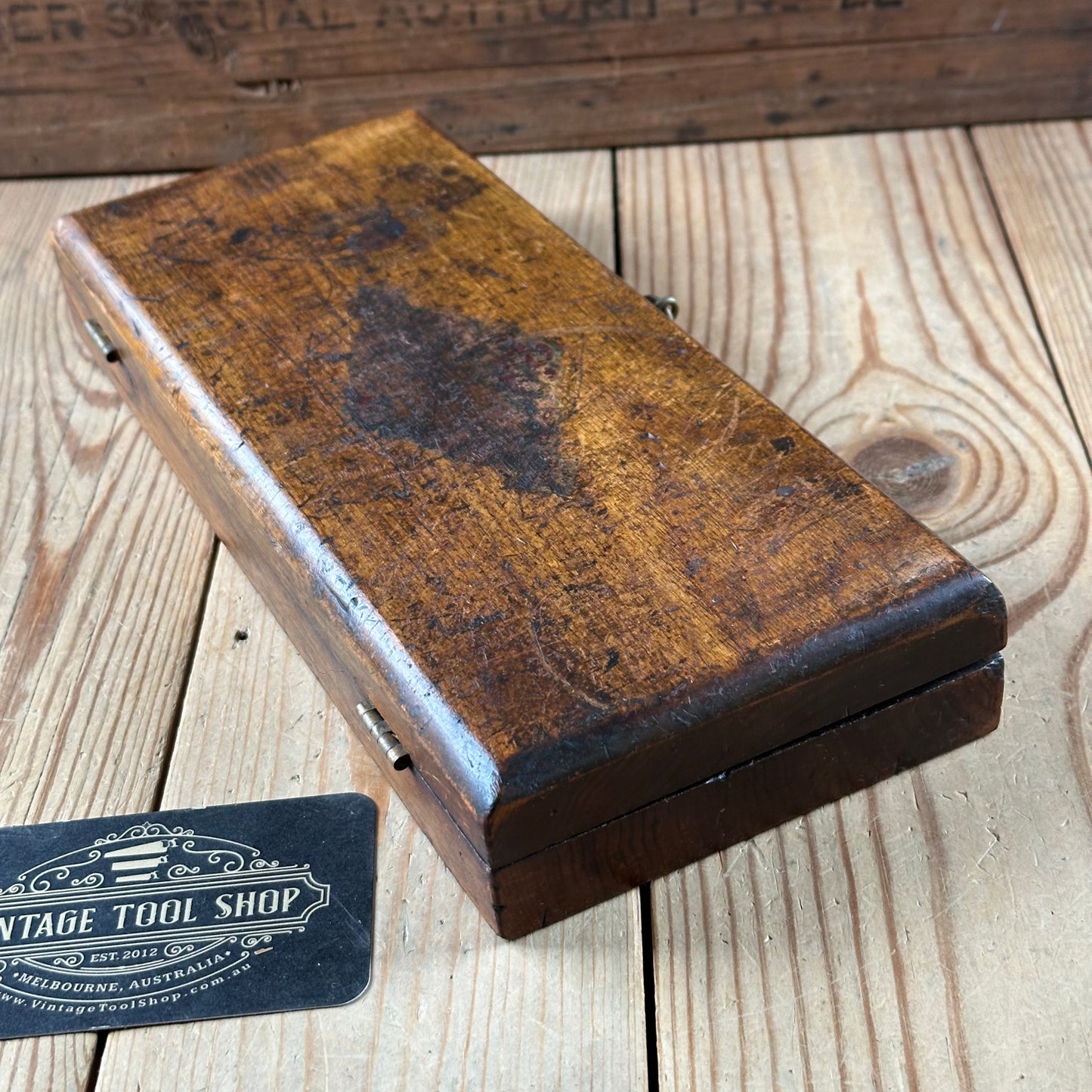 SOLD. H2398 Vintage Wiley & Russell USA TAP & DIE SET in wooden box
