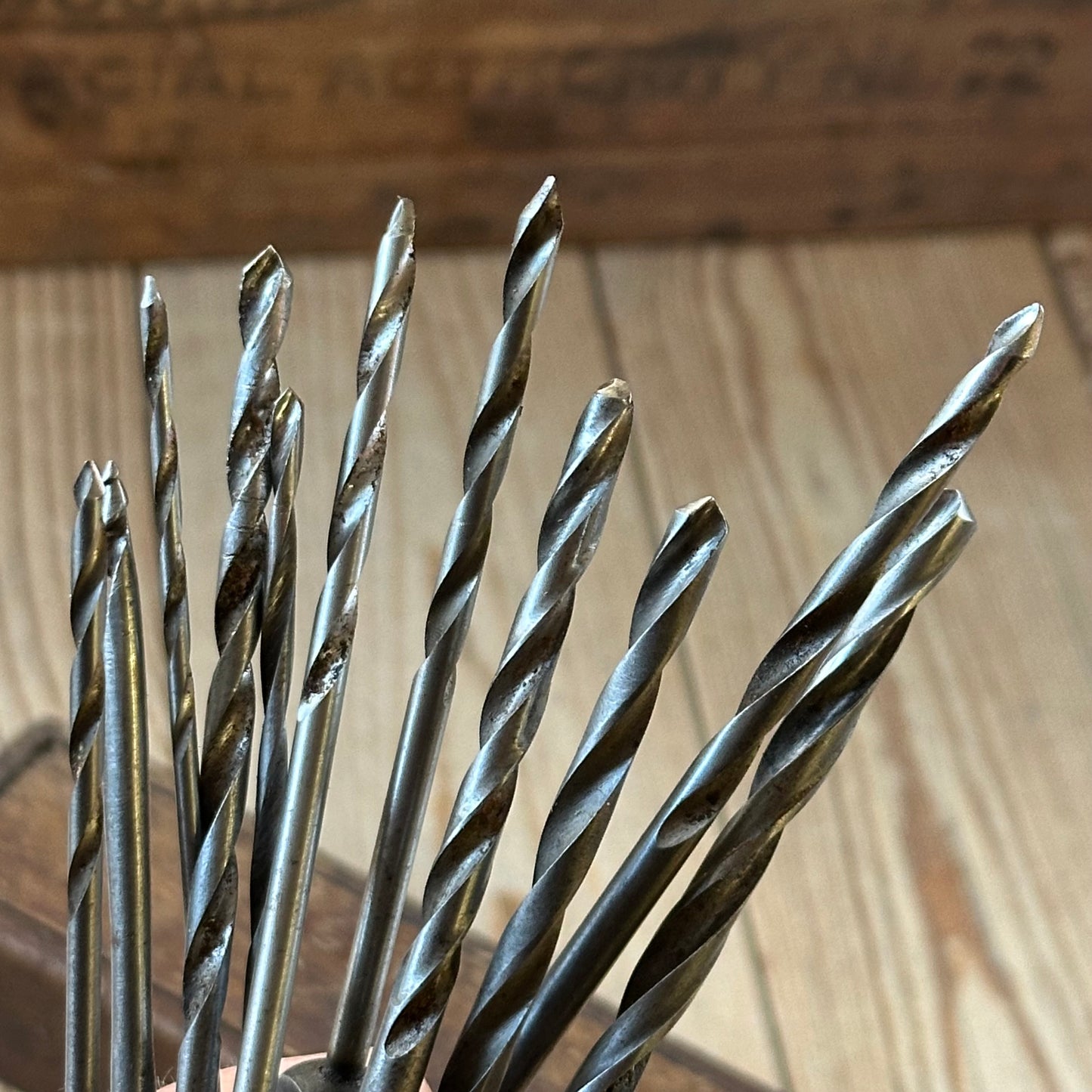 H2516 Vintage BOXED mixed set of 10 x CLEVELAND style wood drill BITS brace BIT set
