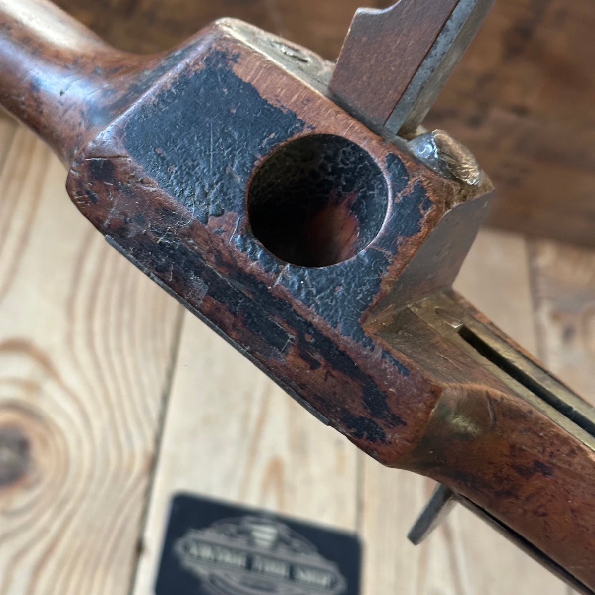T6552 Antique wooden COACHMANS HAND ROUTER