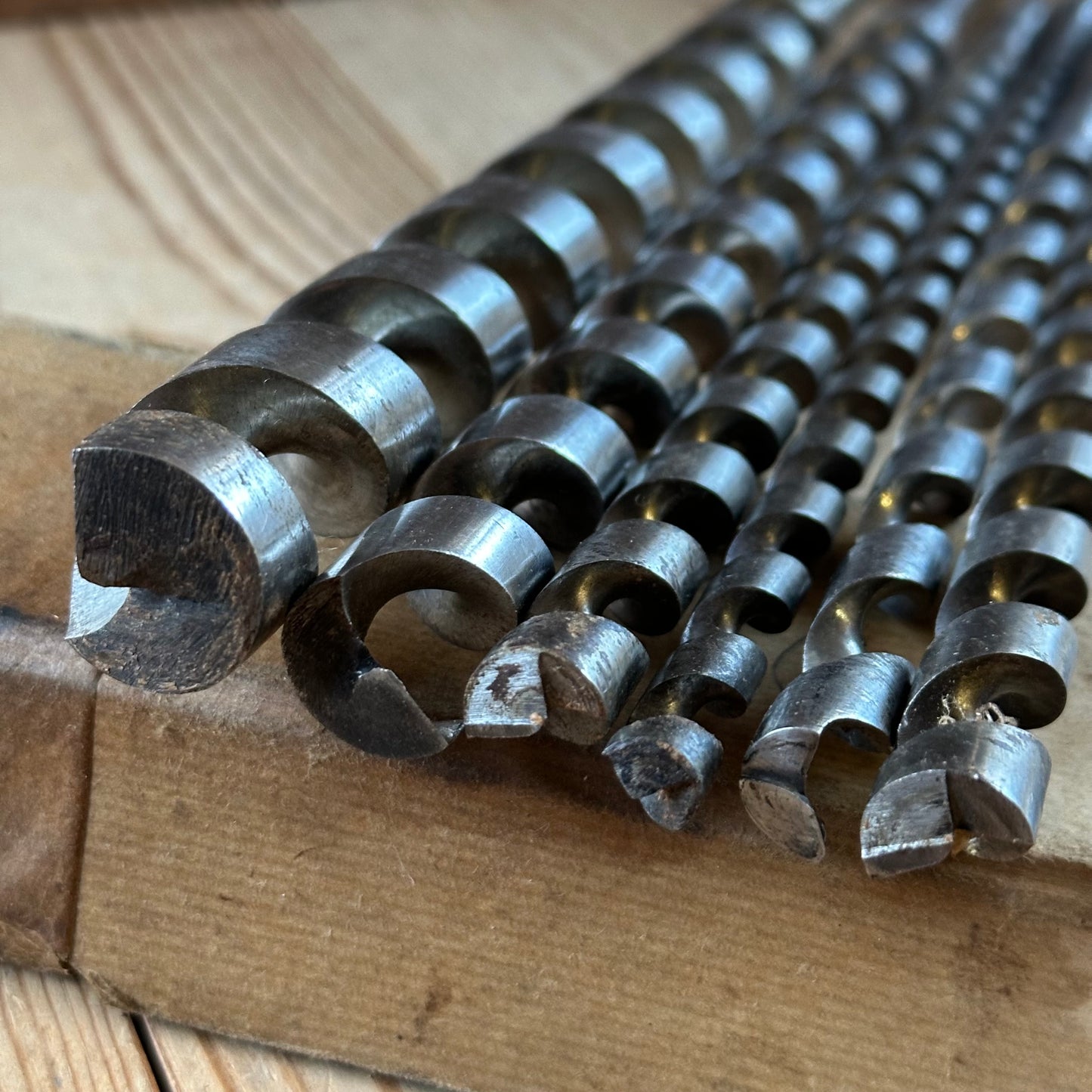 H2498 Vintage set of 6 x FORD PATTERN AUGER BITS IOB by MILLERS FALLS