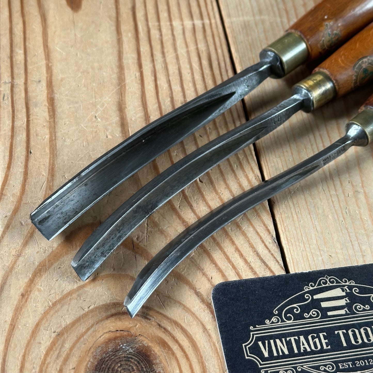 N1763 COOL! Vintage WILLIAM MARPLES & ASHLEY ILLES 3 x Carving SWEPT BENT V-GOUGE CHISEL Set