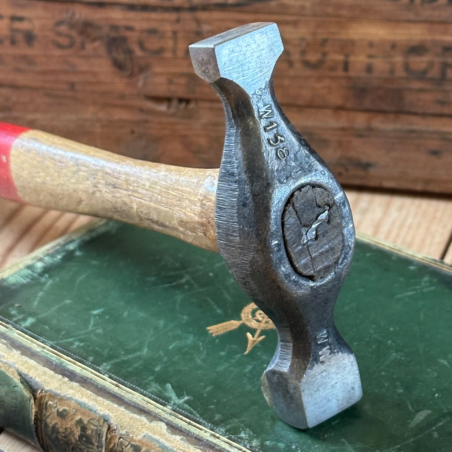 D1846 Vintage WHITEHOUSE England Jewellers Metalworking HAMMER