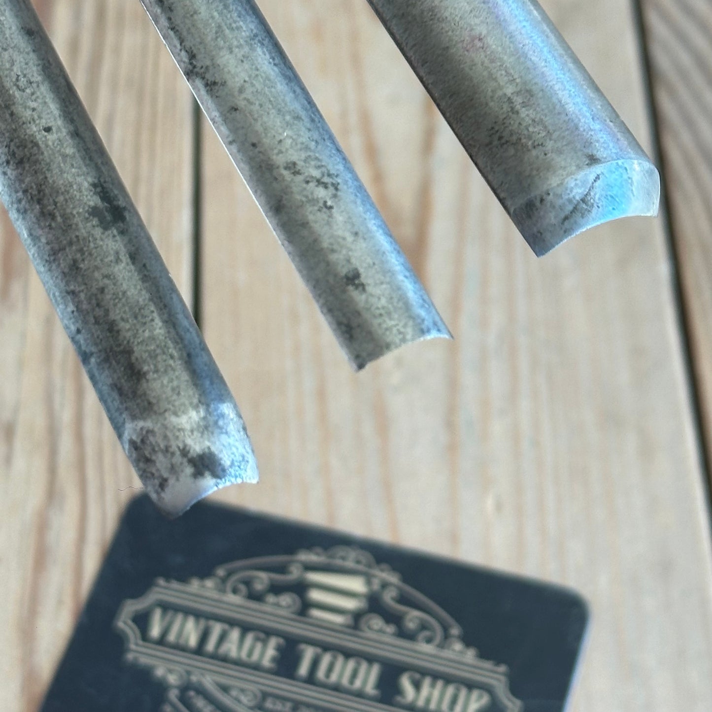 D1924 Vintage 3 x MIXED SHEFFIELD Carving CHISELS GOUGES