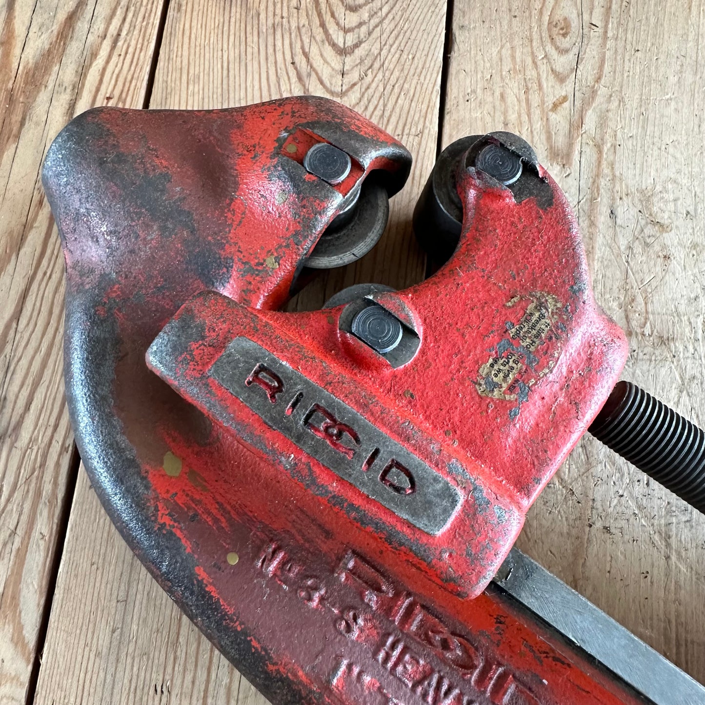 H1379 Vintage RIGID THE RIDGE TOOL CO USA PIPE cutter