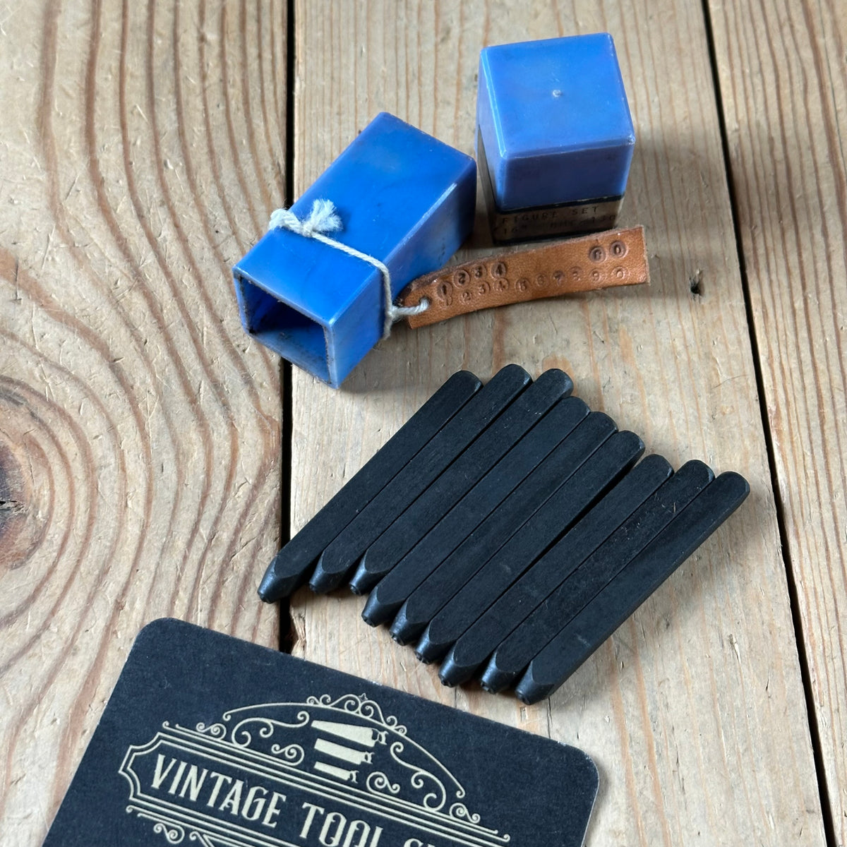 D1638 Vintage set of 9 tiny NUMBER PUNCHES metal jewellery leather stamps tools