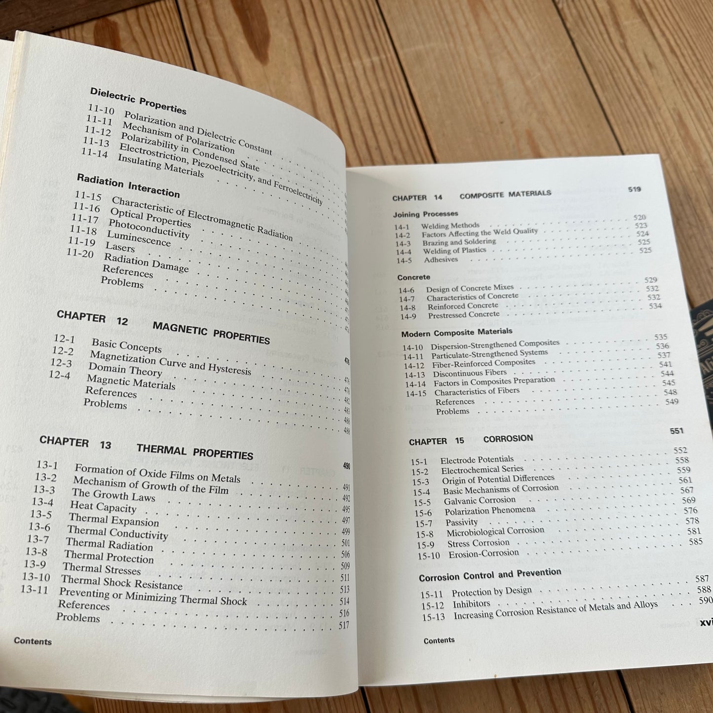 XBN30 Vintage 1977 BOOK The Nature and Properties of ENGINEERING MATERIALS 2nd Edition SI version by Jastrzebski
