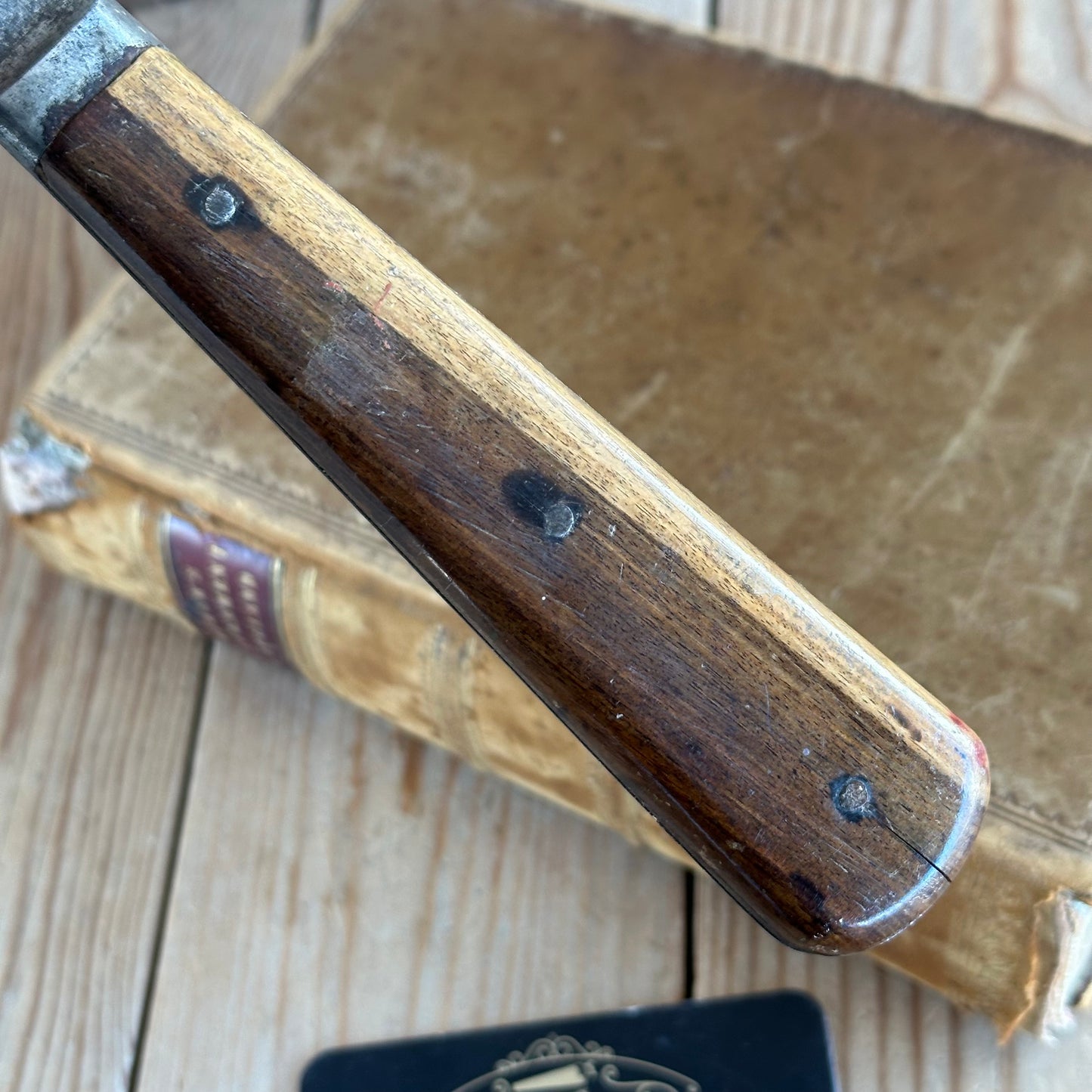 N842 LARGE! Vintage W.R.HUMPHREYS & Co SHEFFIELD spring steel SPATULA with Rosewood handle