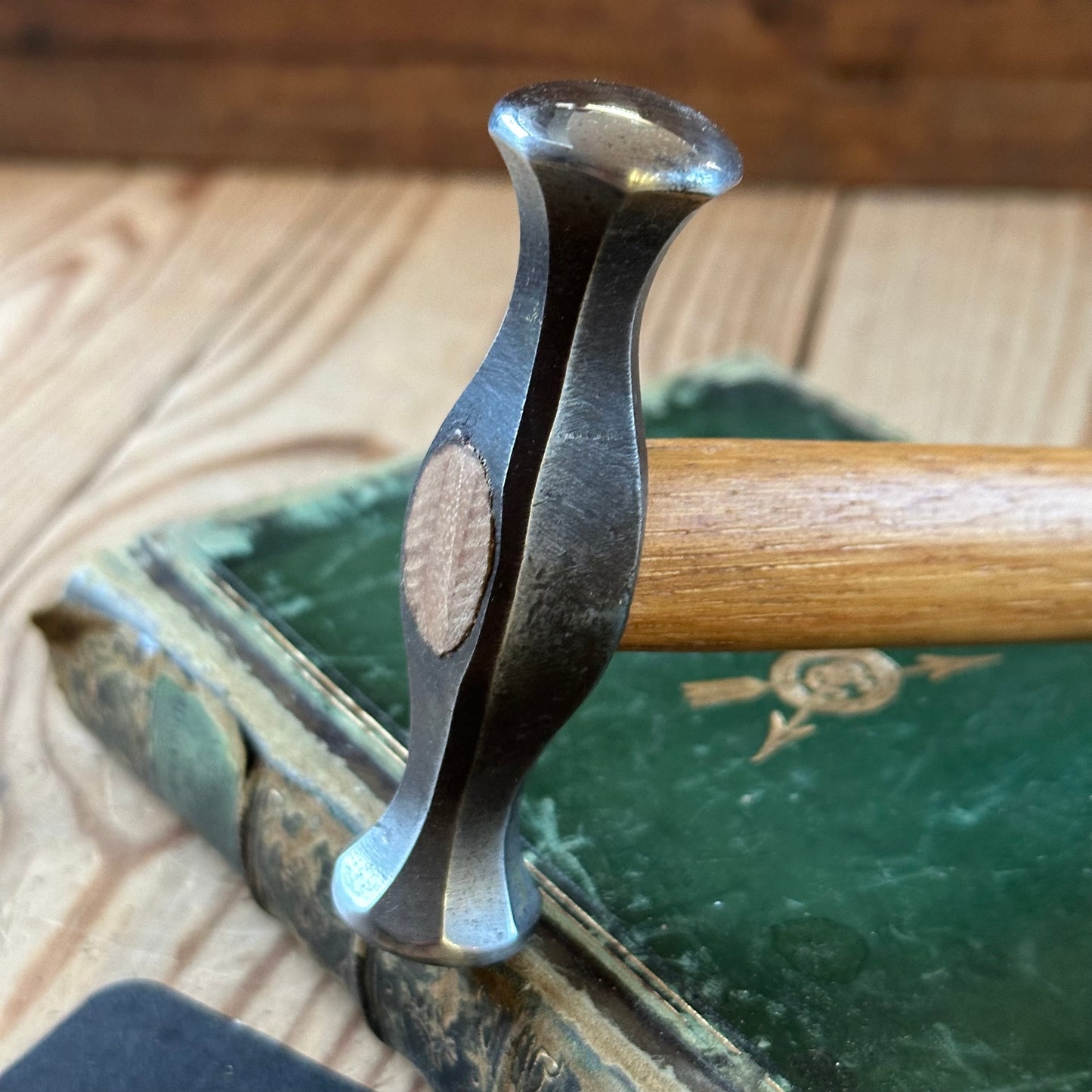 D1860 COOL! Vintage small jewellers Metalwork HAMMER
